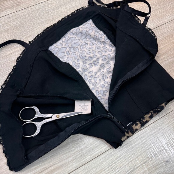 Y2K‎ Leopard Lace Ruffle Black Cami Corset Like Tank Top Boho USA Made XXS XS - Picture 5 of 7